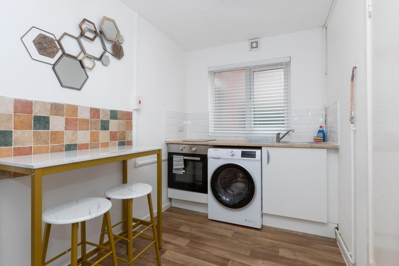 1 Bed Holiday Apartment,Pets Are Welcome เวย์มัธ ภายนอก รูปภาพ